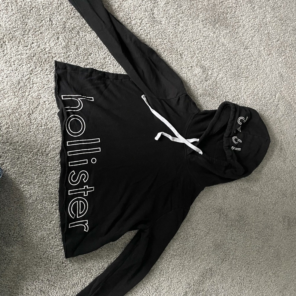 Hollister cropped hoodie